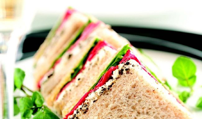 El pan sí puede estar incluido en tu dieta para bajar de peso