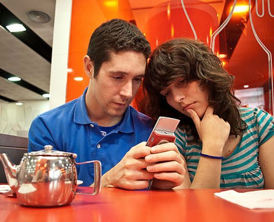 ¿Le darían la contraseña de Facebook a tu pareja? ¿Le darían la contraseña de Facebook a tu pareja?
