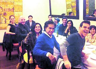 Ezio Oliva gusta del carácter de Karen Schwarz