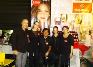 Ésika maquillador oficial del desfile Invierno Hot 2014 en MegaPlaza Ésika maquillador oficial del desfile Invierno Hot 2014 en MegaPlaza