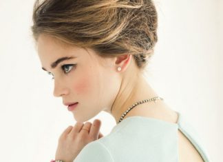 Accesorios dorados: Bisutería de toda ejecutiva