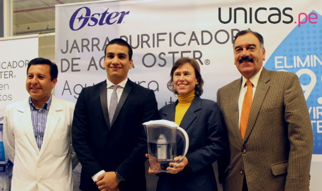 Conoce la nueva jarra purificadora de agua Oster