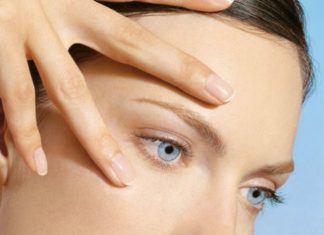 Cuida el contorno de tu ojos con mascarillas caseras