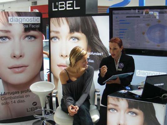 Evalúa y descubre una piel visiblemente renovada al despertar con L´bel