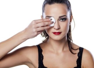 Cómo desmaquillarse el rostro correctamente