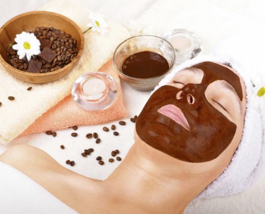 Mascarillas faciales: Oro, chocolate y piedras preciosas para el rostro