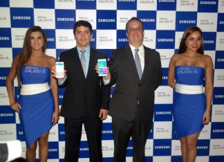 Samsung presenta el primer Smartphone con doble pantalla curva del mundo