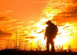 Ésika presenta su nueva fragancia masculina Kalos Impact